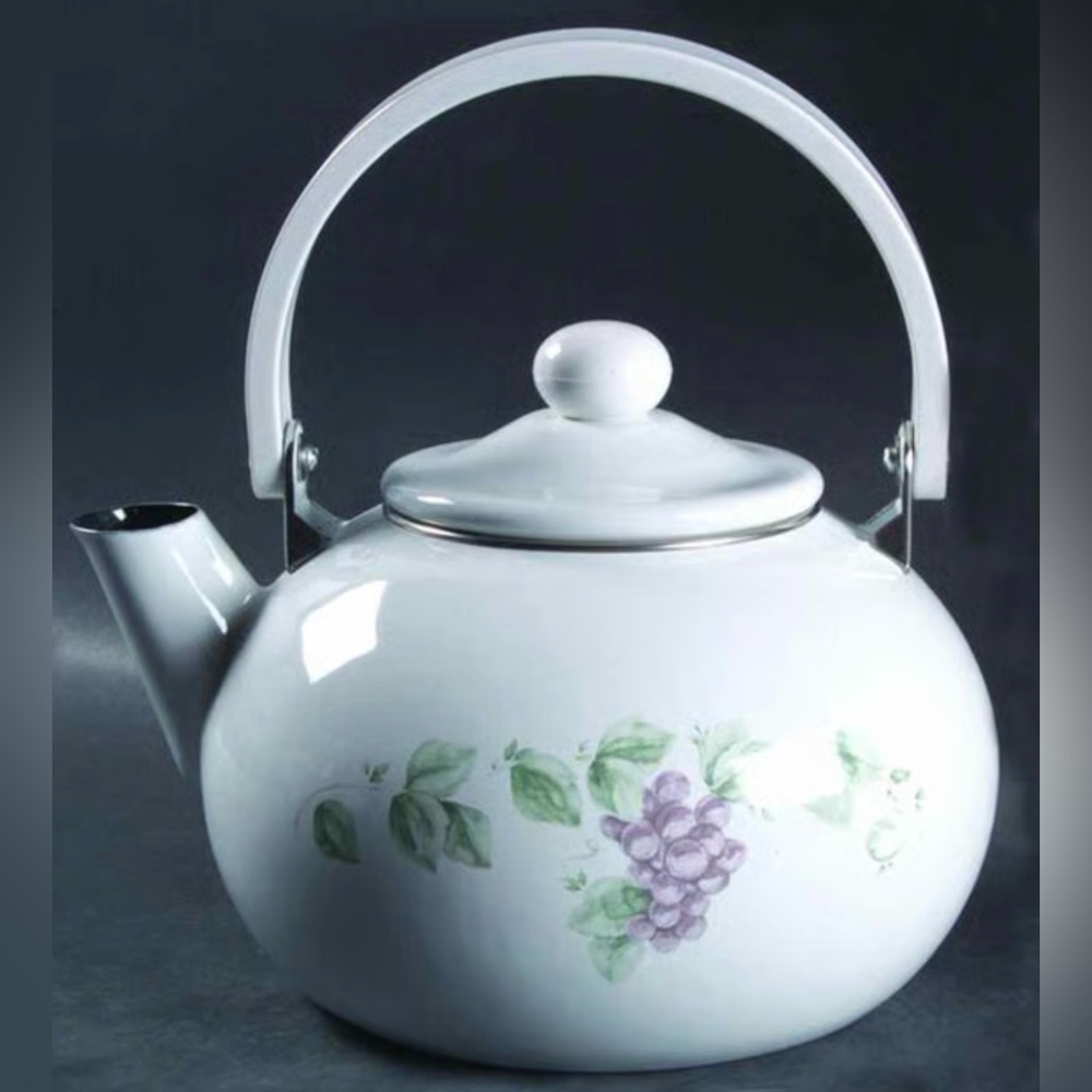 Pfaltzgraff Grapevine White Tea Kettle Discontinued NIB - Picture 1 of 7